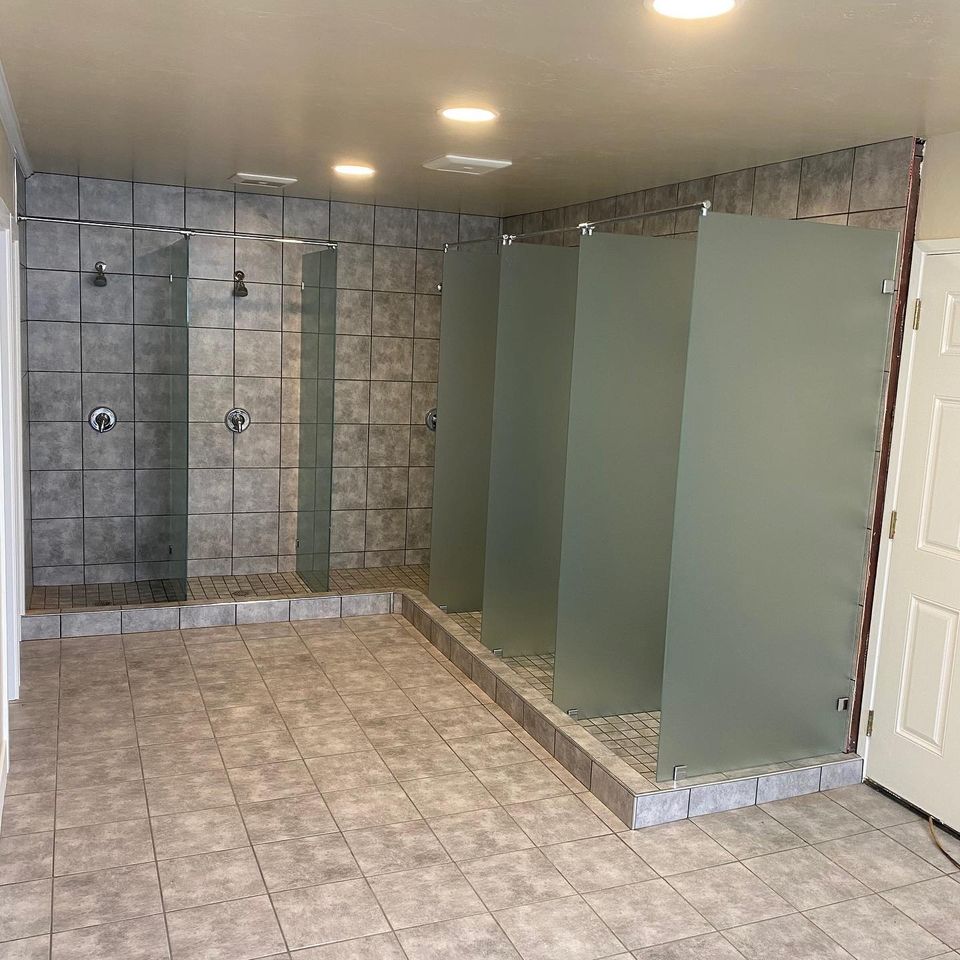 Beautiful Bathroom — Salinas, CA — Artistic Shower Door & Glass Beautiful Bathroom — Salinas, CA — Artistic Shower Door & Glass
