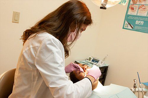 Dr. Angelica Silivria with patient