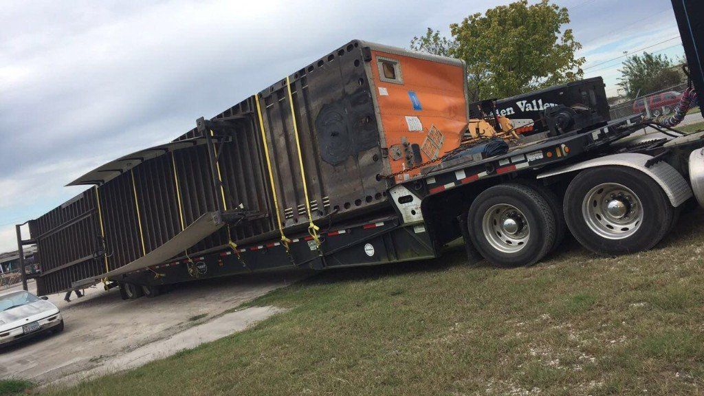 RV Truck — Long Trailer Truck in Houston, TX