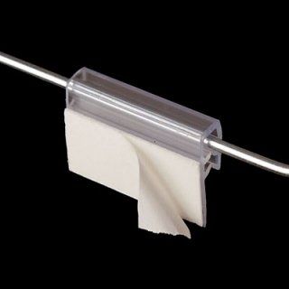 Portaetiquetas de precio de plástico transparente con adhesivo despegable unido a una varilla de metal.