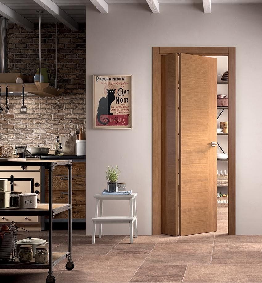 Portoncino colore ciliegio,