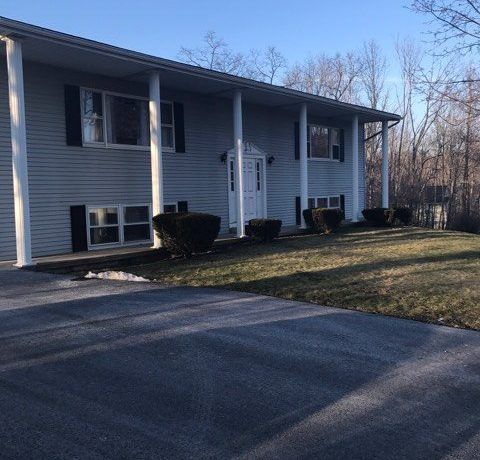 EDELLA MANOR - ne & Two Bedroom Units