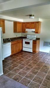 FOX GLEN GARDENS - Deluxe Two & THREE Bedroom Units