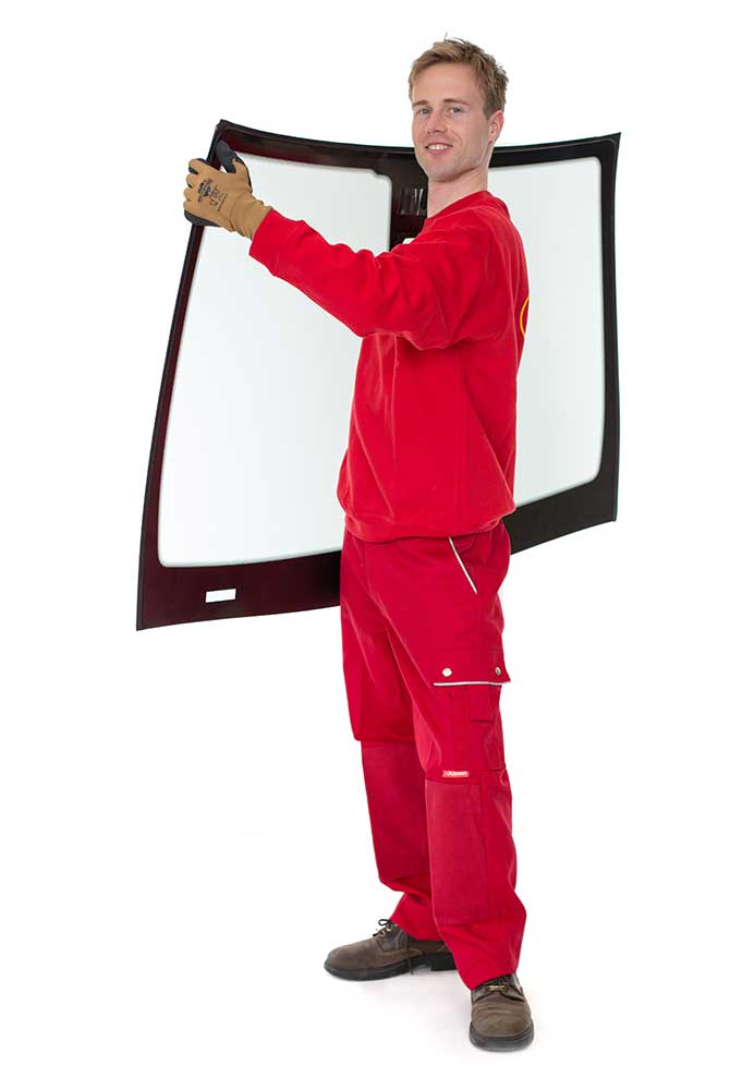 Image of Basildon based windscreen repair man