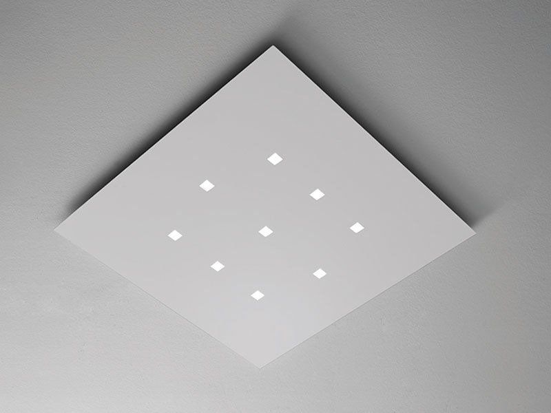 Lampada da soffitto quadrata bianca con otto luci quadrate luminose incorporate.