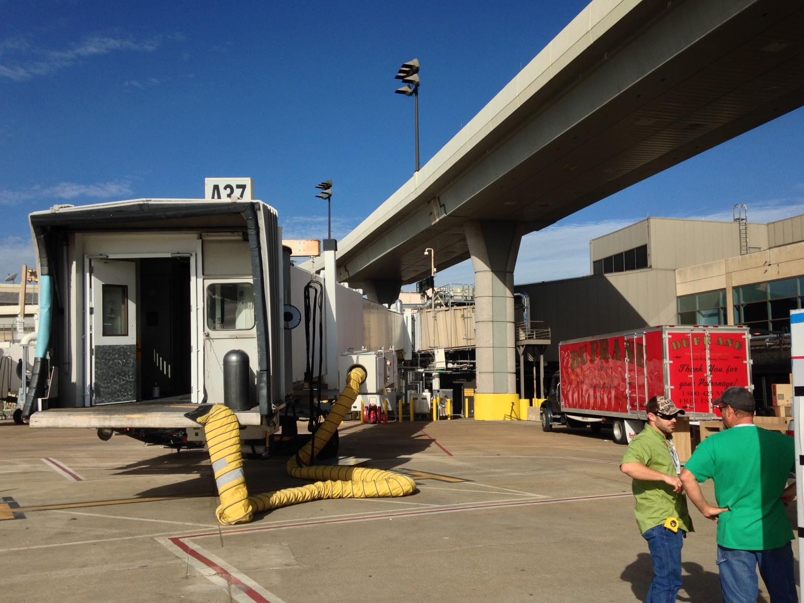 Busy Du Frane Workers — Fond du Lac, WI — Du Frane Moving & Storage