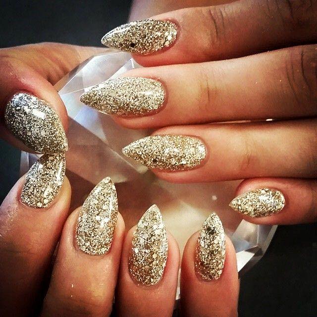 gold acrylic nails