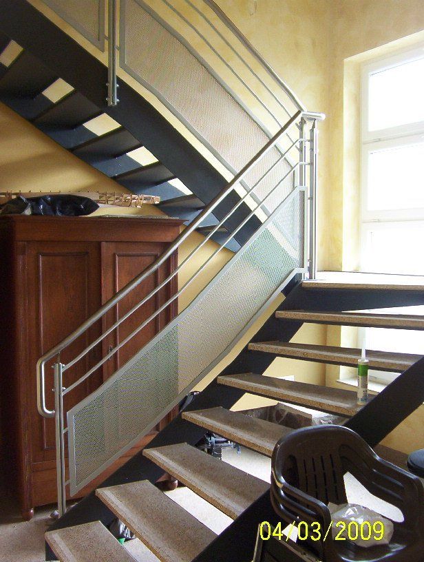 A picture of a staircase taken on 04/03/2009