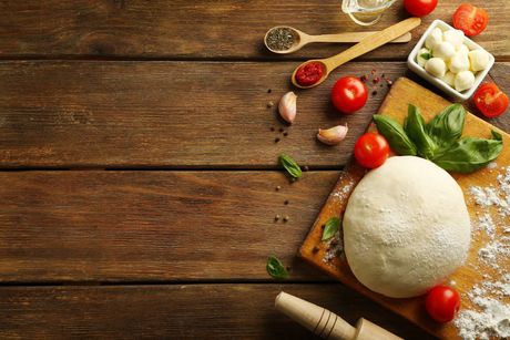 mozzarella, pomodorini e basilico fresco