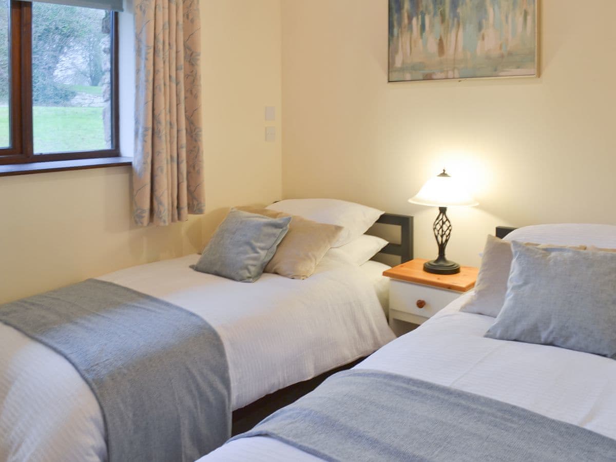 Bedroom 2 - Rook Cottage