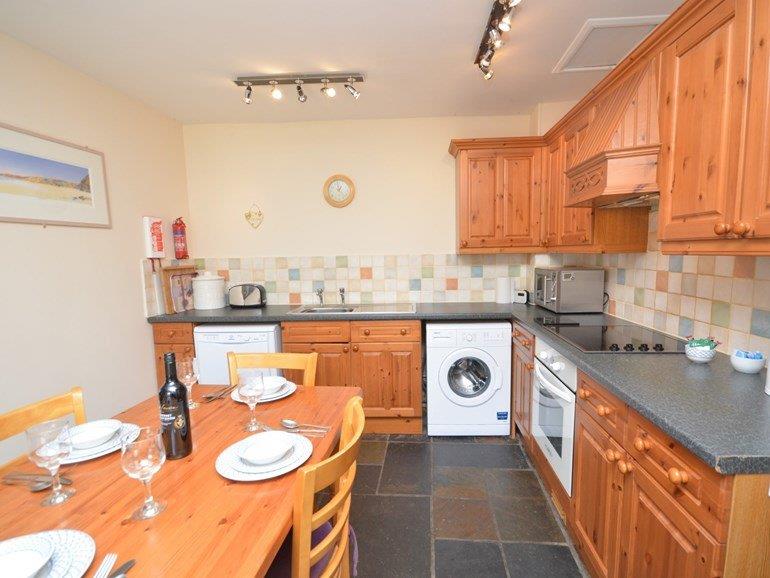 Kitchen/Dining Room - Chaffinch Cottage Kitchen/Dining Room - Chaffinch Cottage