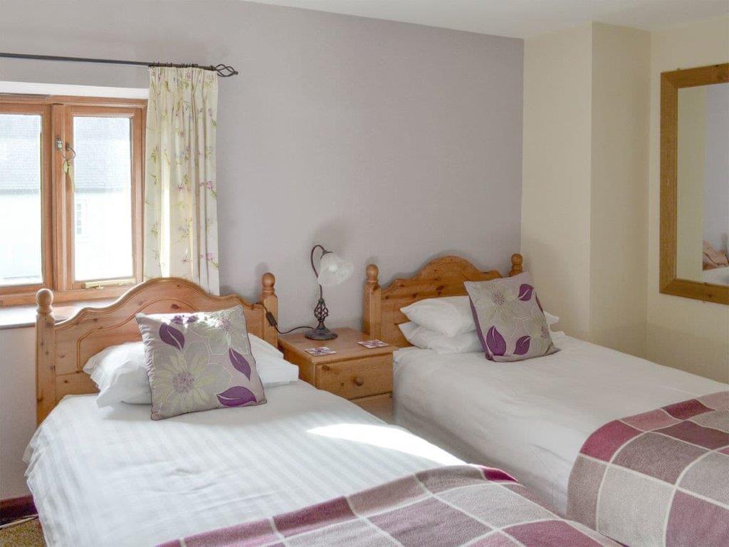 Bedroom 2 - Chaffinch Cottage Bedroom 2 - Chaffinch Cottage