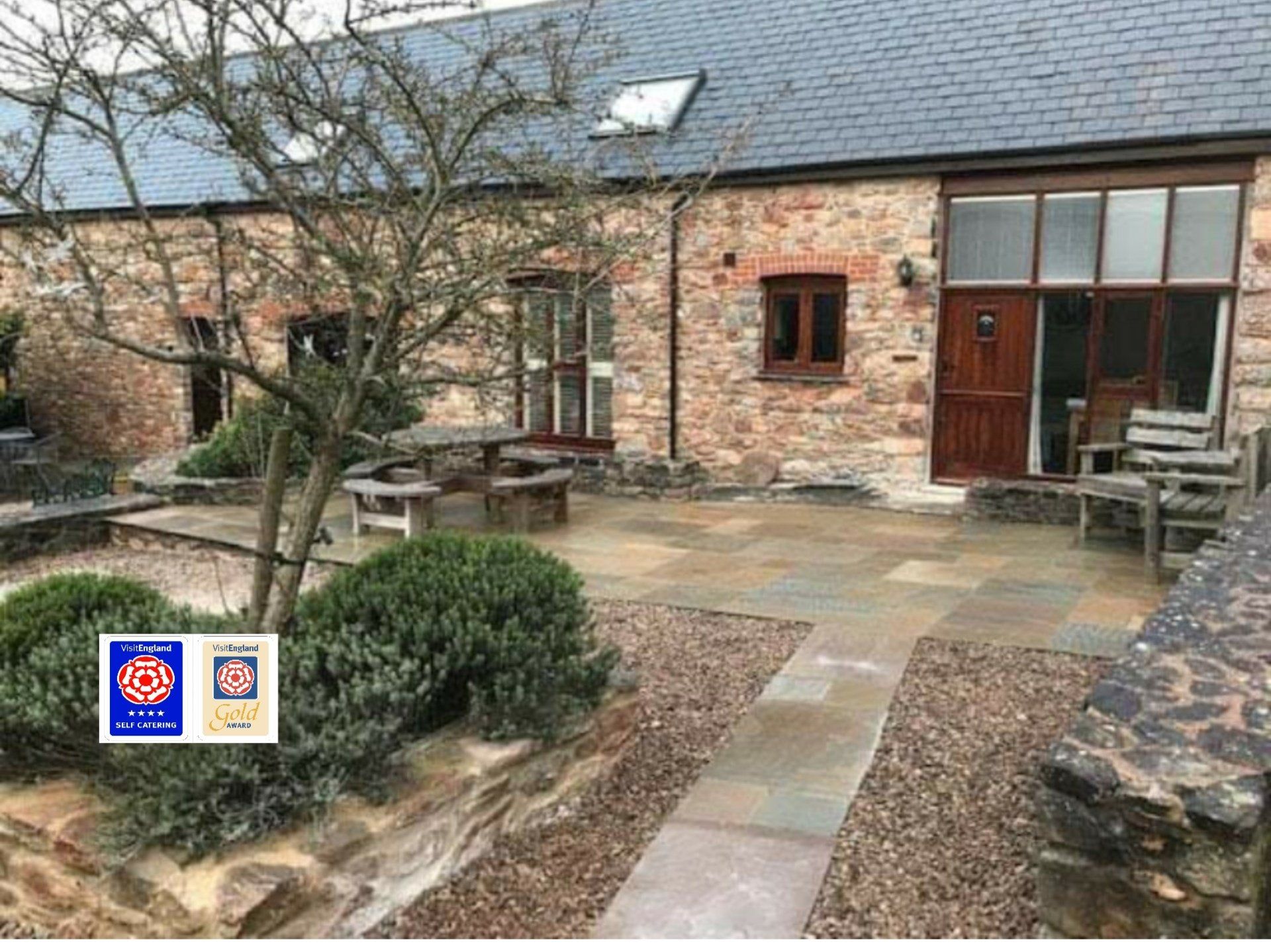 Courtyard - Swift Cottage