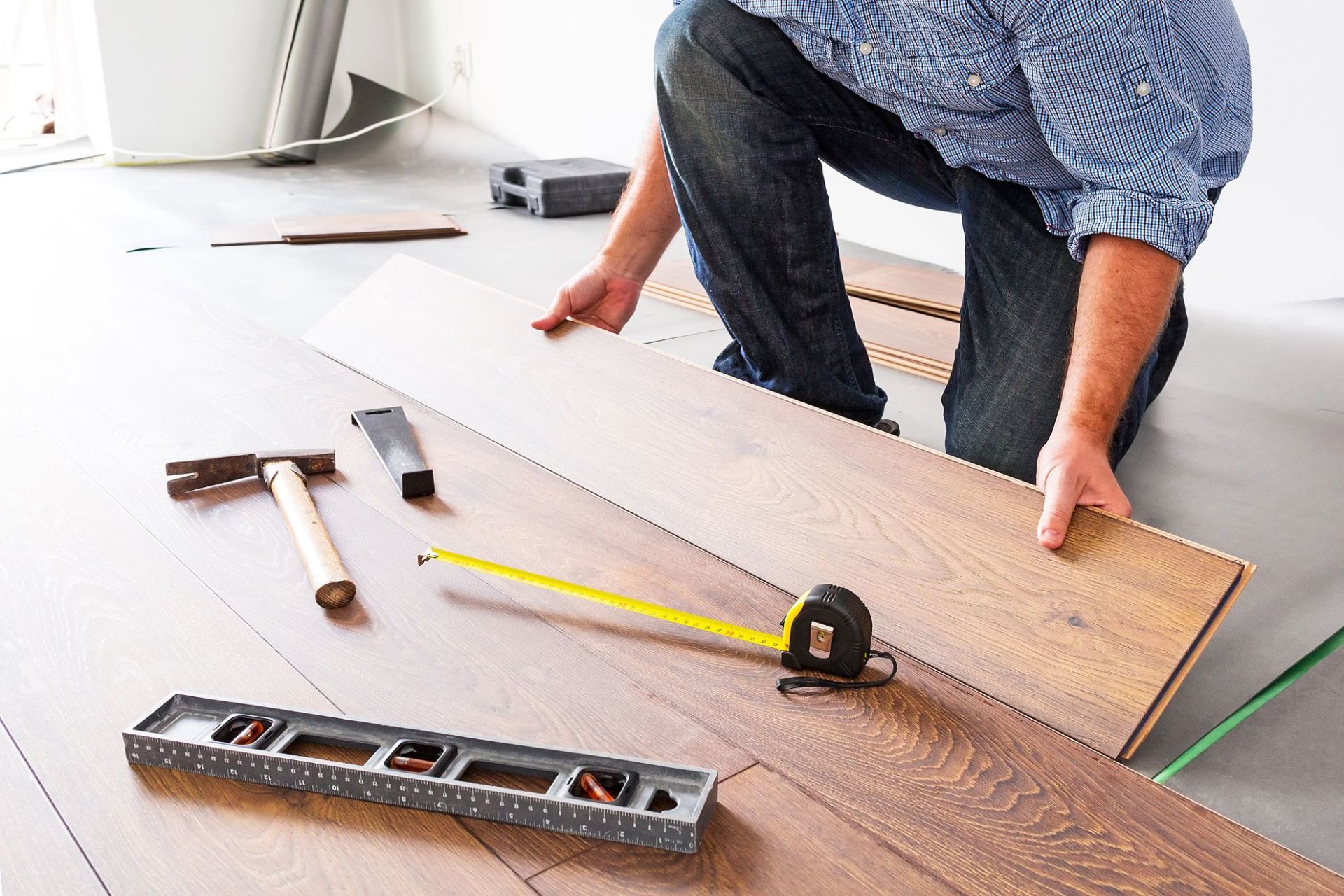 Materiali per pavimenti e rivestimenti