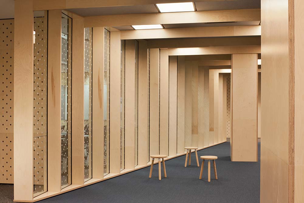 hall 1