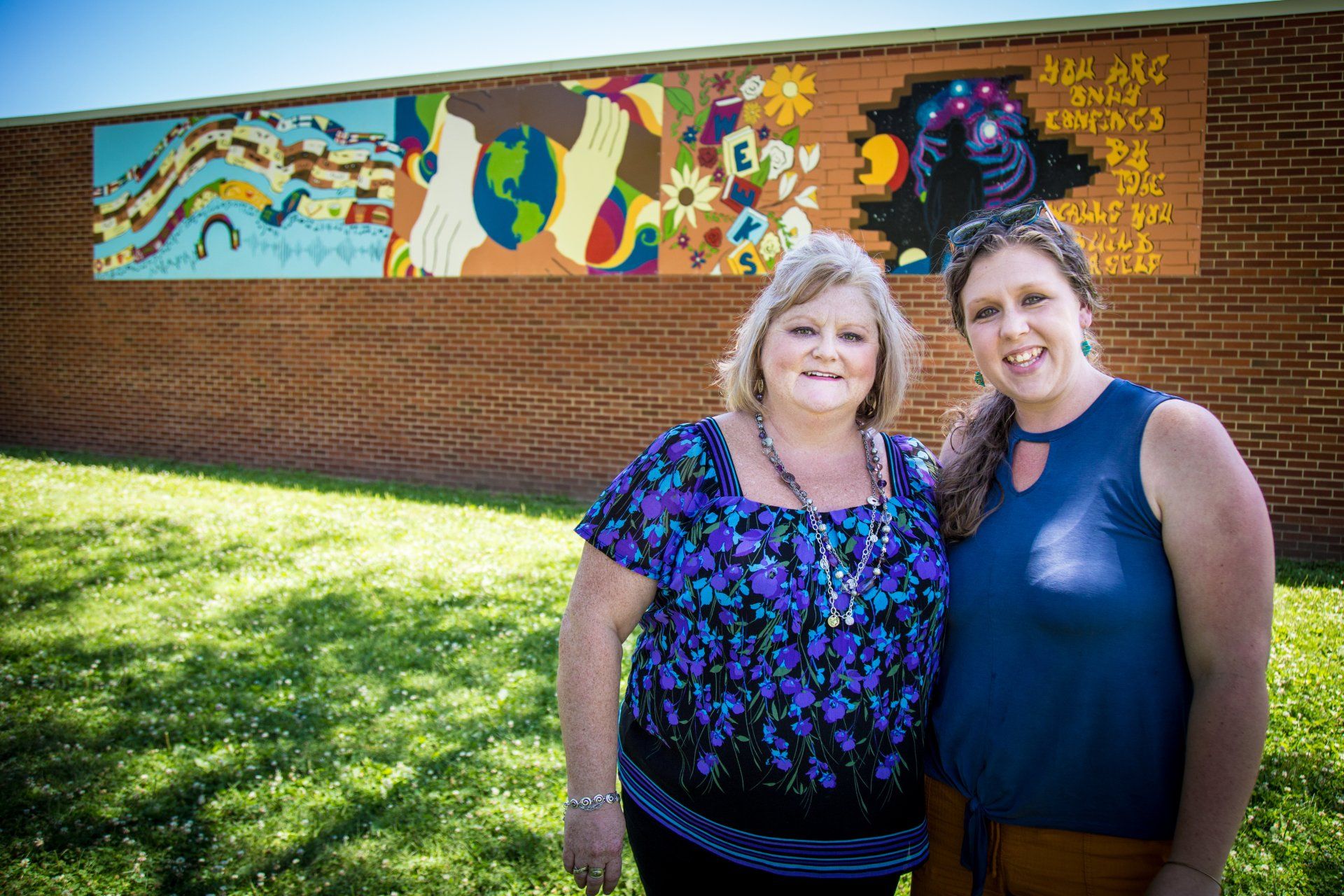 Weeks Middle School Mural, Cheryl Modlin and Jessica Iyan Wenck