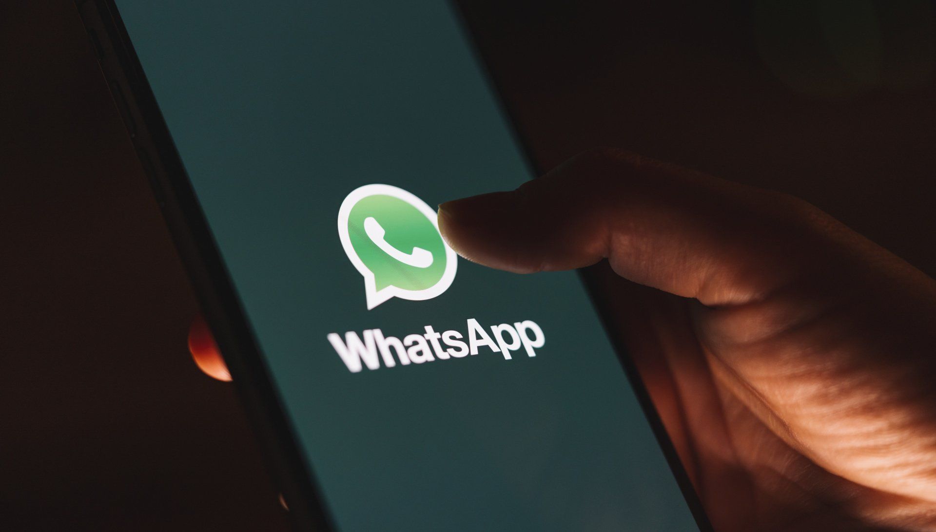 WhatsApp-endtoend-criptografia WhatsApp è legale intercettare?