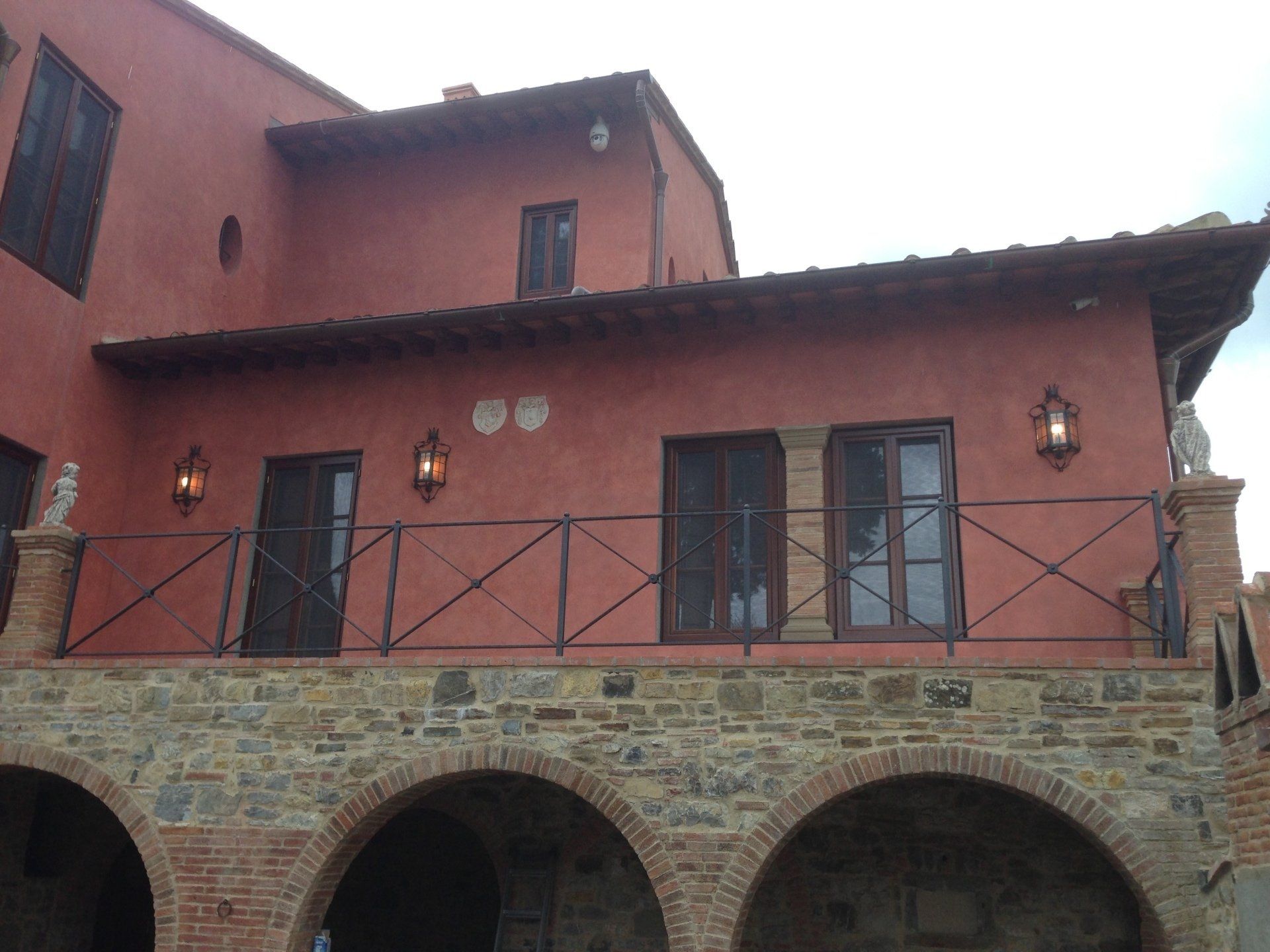 ringhiera in ferro battuto per villa
