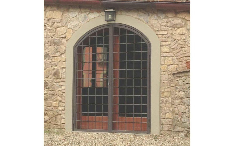 infissi in ferro per porta ad arco