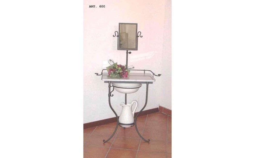 mobile da bagno vintage in ferro