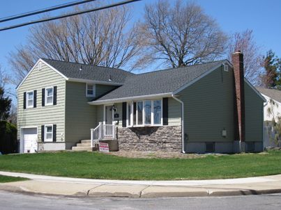 siding installation by Arrow Home Improvements in Seaford NY