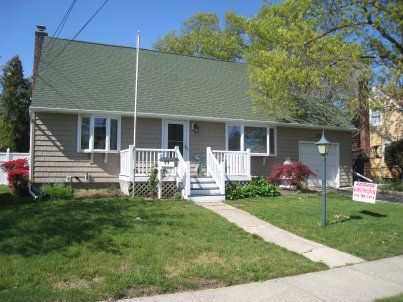 siding installation by Arrow Home Improvements in Seaford NY