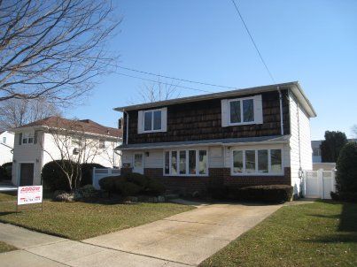 siding installation by Arrow Home Improvements in Seaford NY