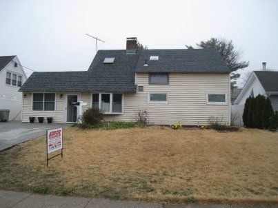 siding installation by Arrow Home Improvements in Seaford NY