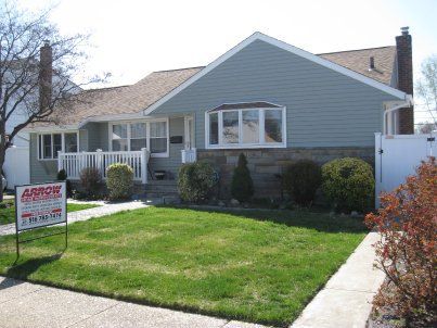 siding installation by Arrow Home Improvements in Seaford NY