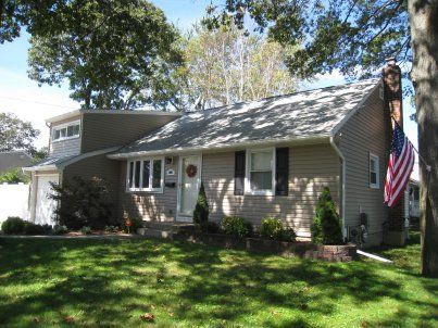 siding installation by Arrow Home Improvements in Seaford NY
