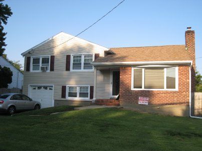 siding installation by Arrow Home Improvements in Seaford NY