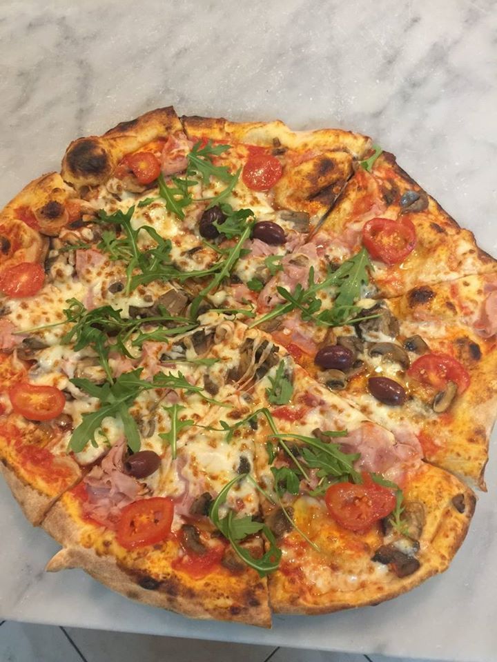 Pizza capricciosa