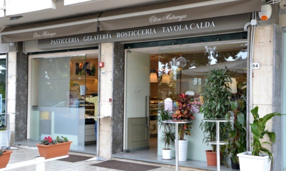 Pasticceria e tavola calda dal 1977