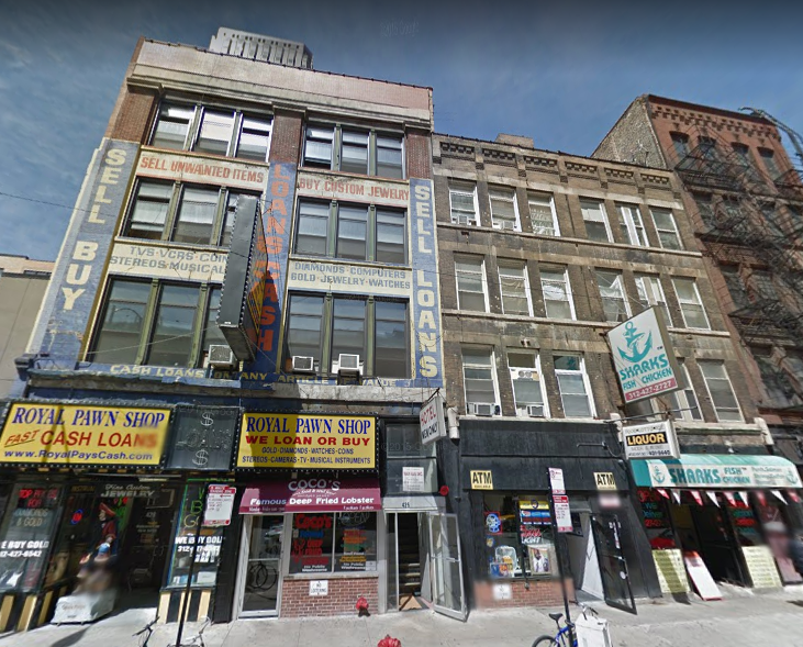 A building with a sign that says royal pain shop on it