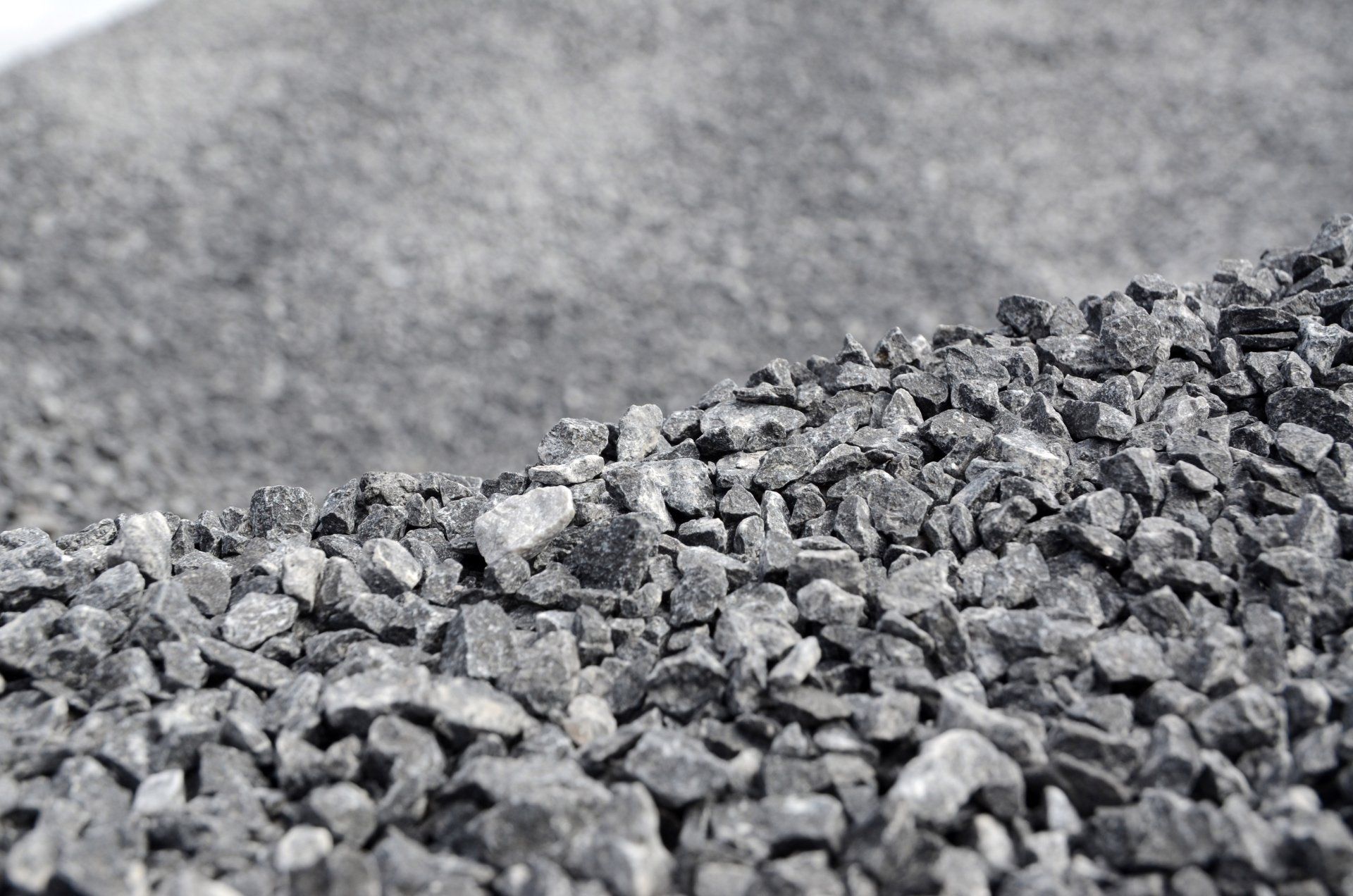 Aggregate laying