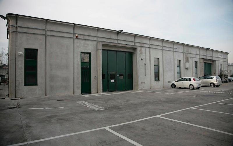 Esterno azienda Riboldi Autoricambi - Como