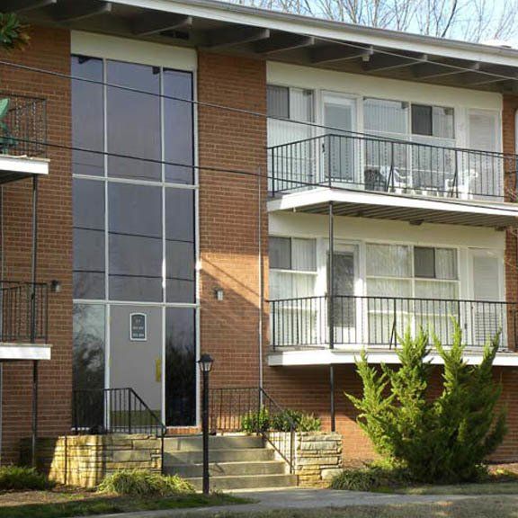 Riverside Park Apartments