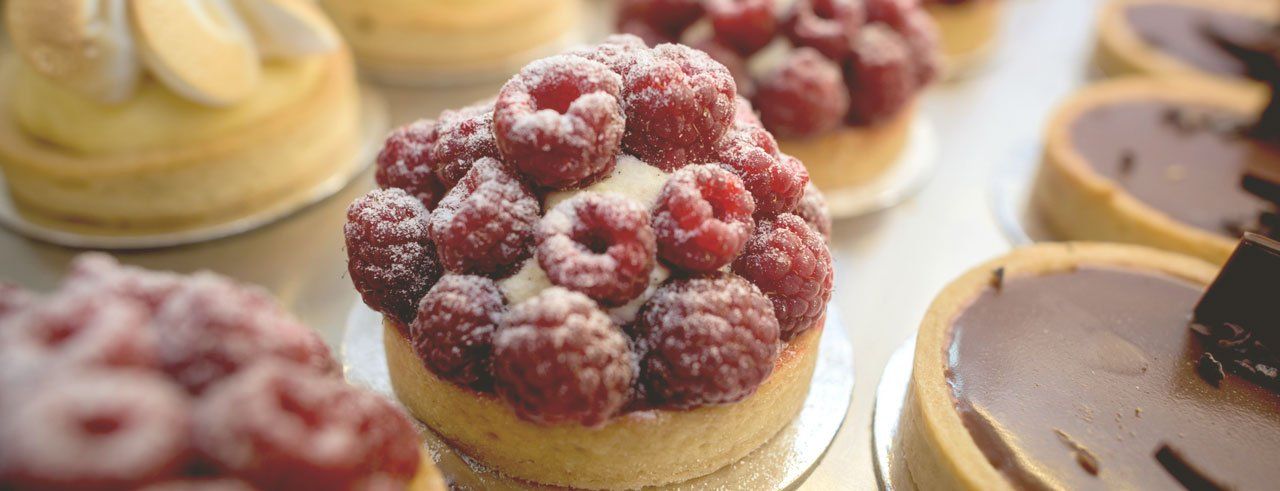 Cake with fresh berries