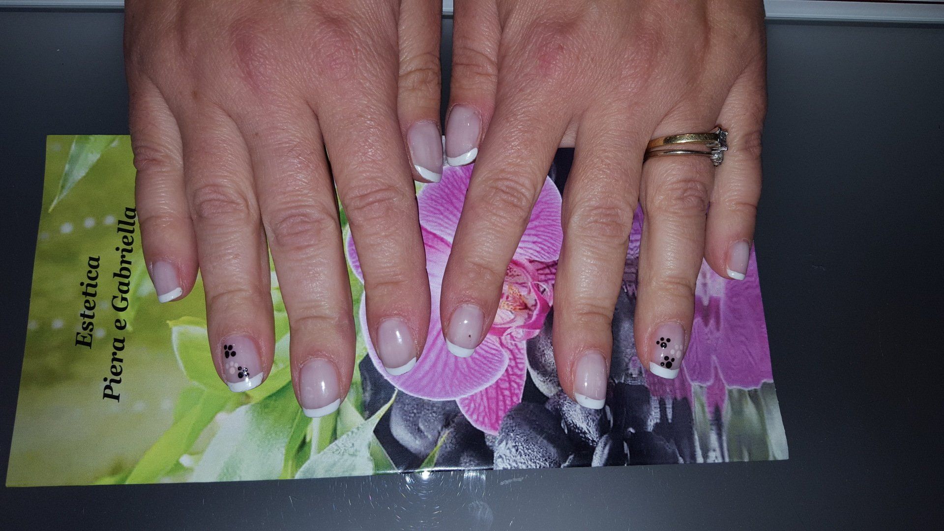 Trattamenti di manicure Trattamenti di manicure