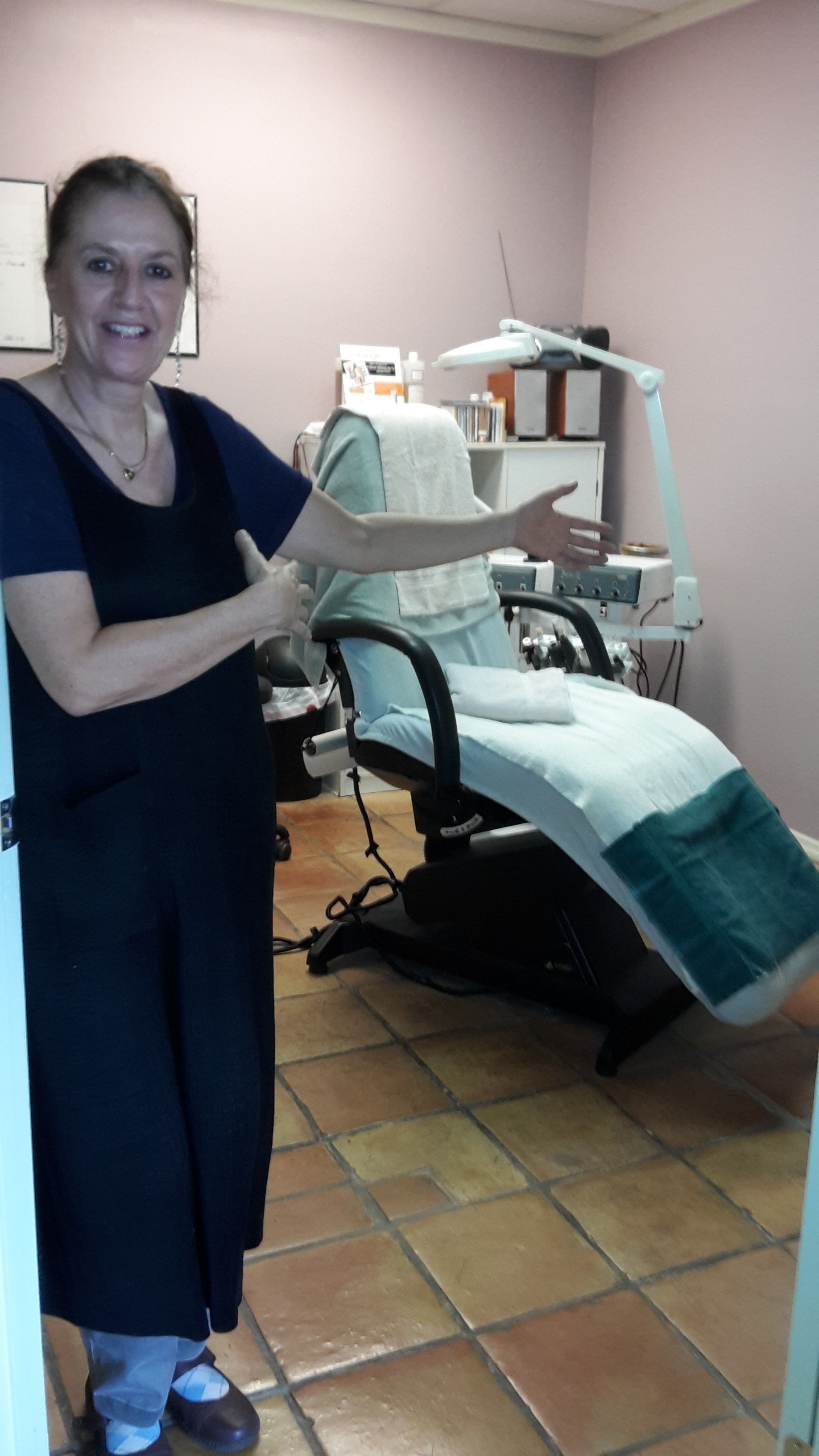 Professional makeup apparatus in Inverness, FL