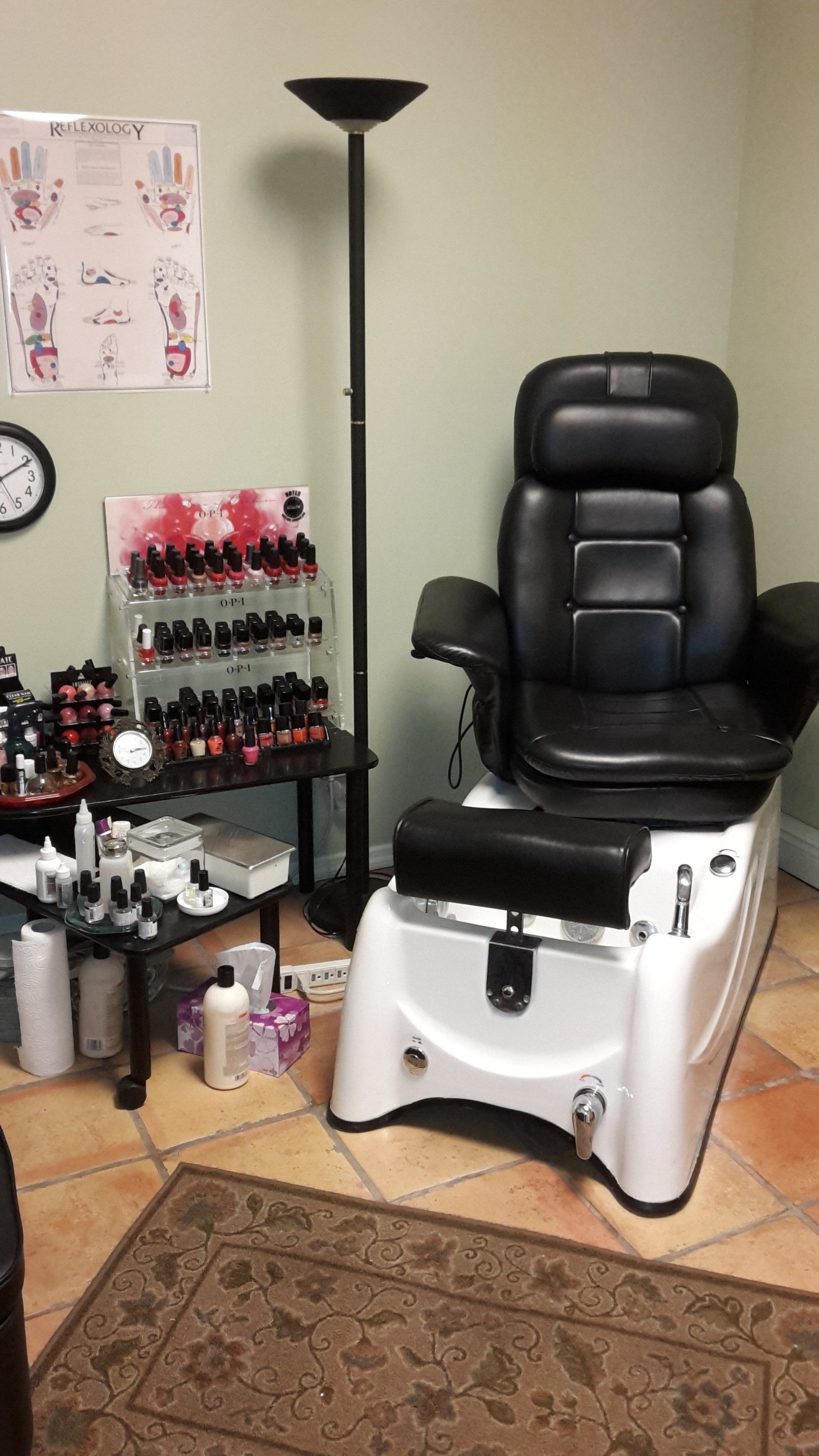 Professional makeup apparatus in Inverness, FL