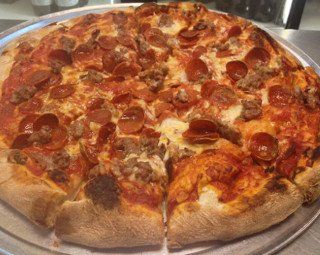 Traditional Pizza — Cheese White Pizza with Fresh Tomatoes in Pittsburgh & McMurray, PA Traditional Pizza — Cheese White Pizza with Fresh Tomatoes in Pittsburgh & McMurray, PA