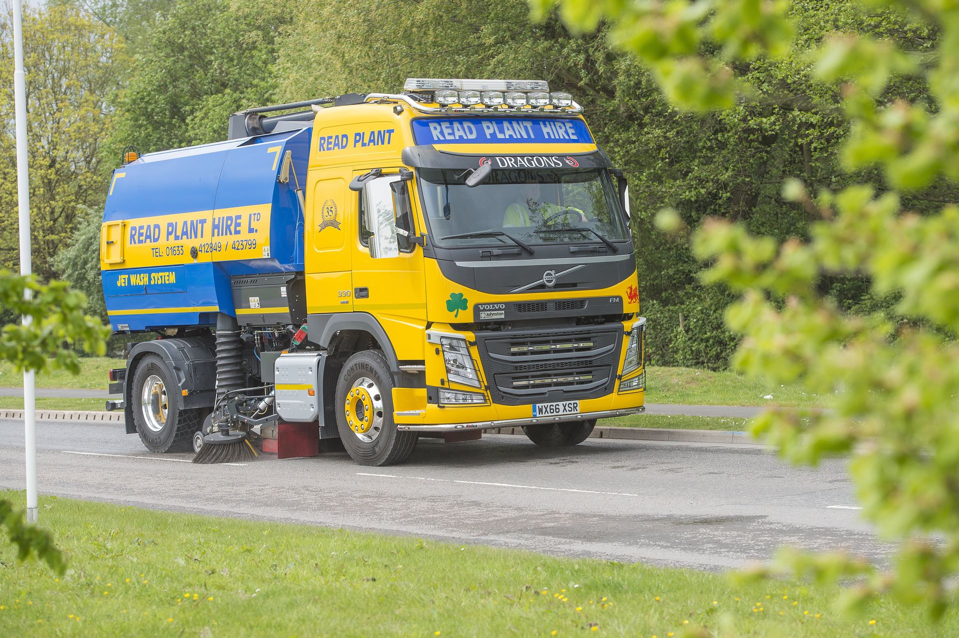 Road sweeper hire