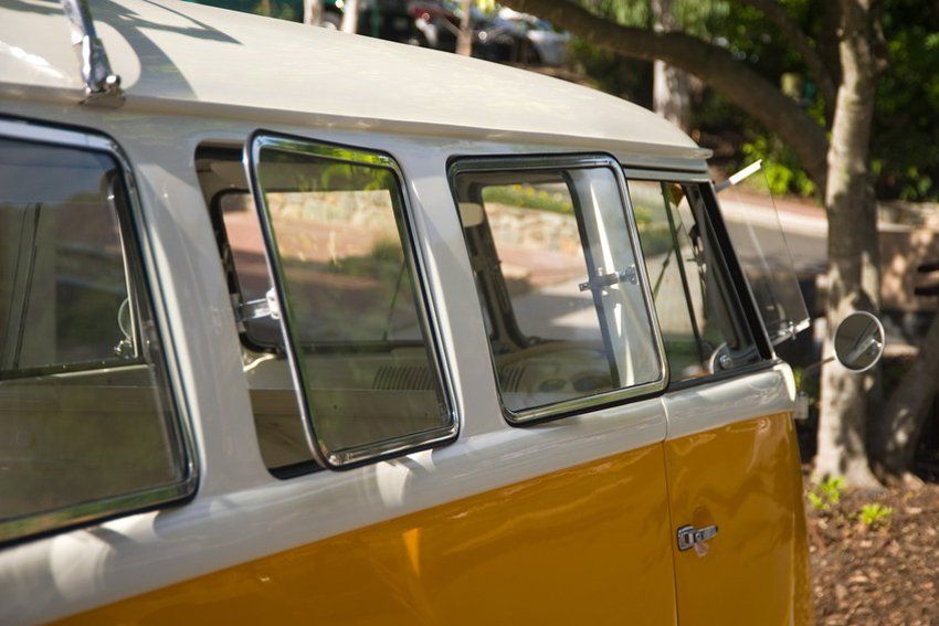 Mini van