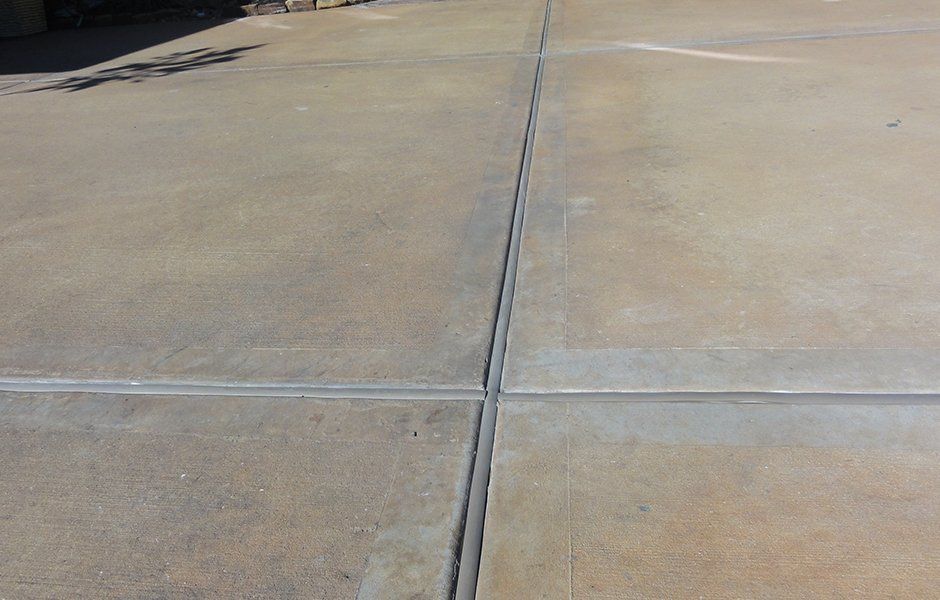 Gap Amour used on concrete to fill gap