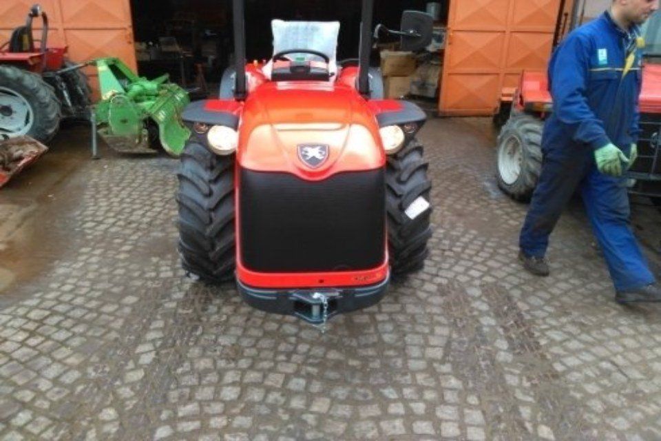 trattore agricolo in vendita