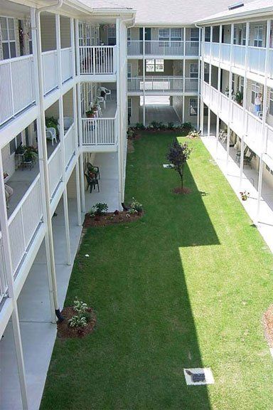 The Commons at Chesapeake Courtyard