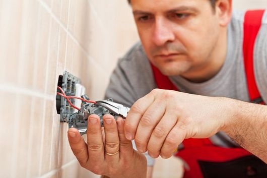 Household electrical repair 