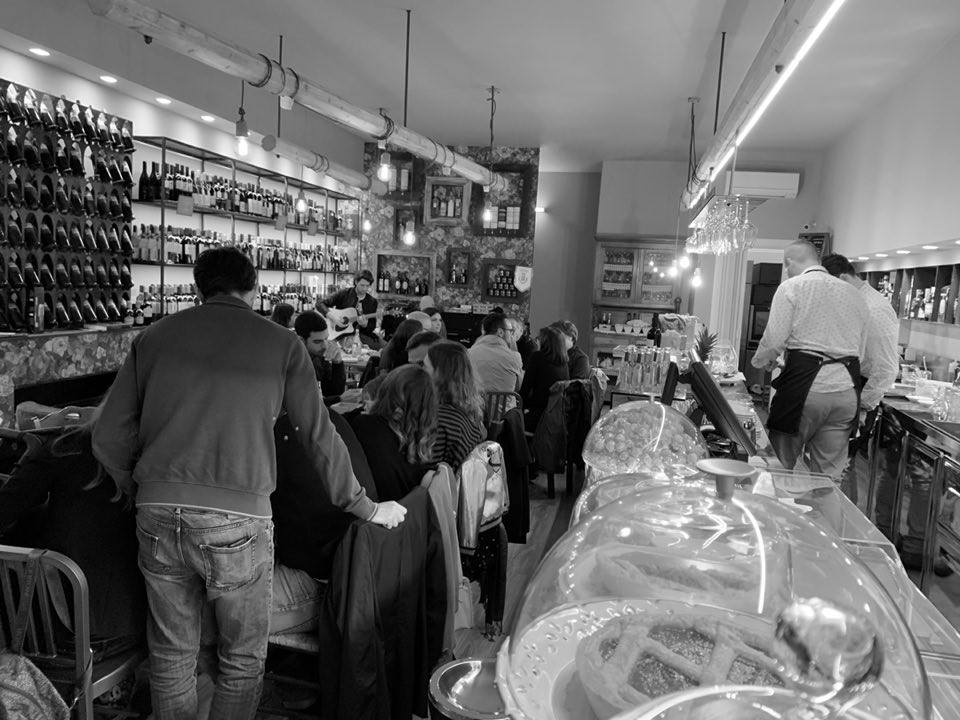 Gente al bar
