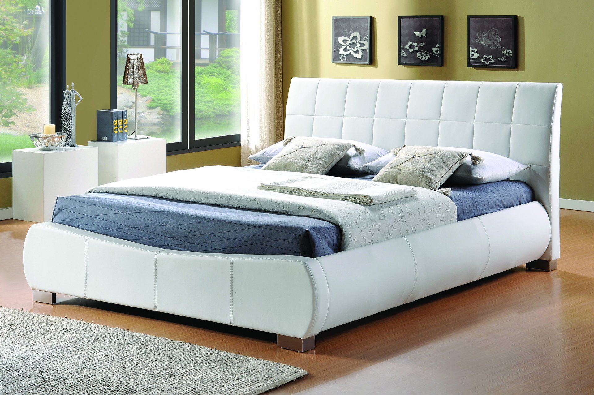 Your local specialist - large showroom!